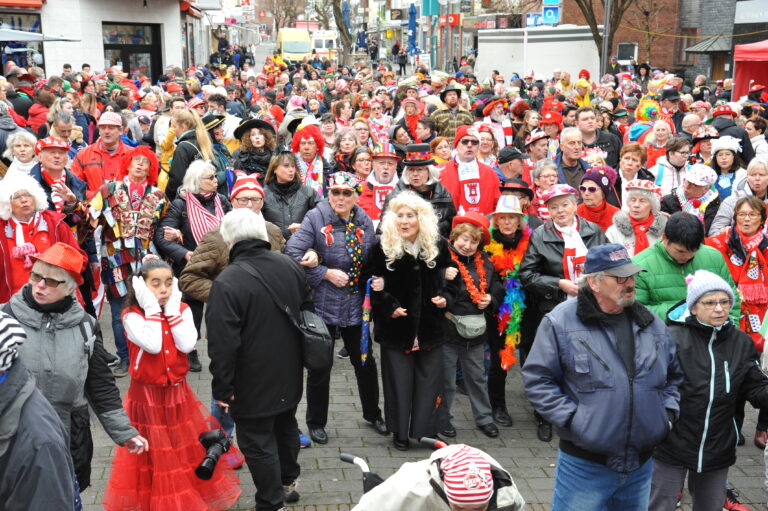 Read more about the article WEIBERFASTNACHT IN PORZ (aktualisiert 13/02/23)